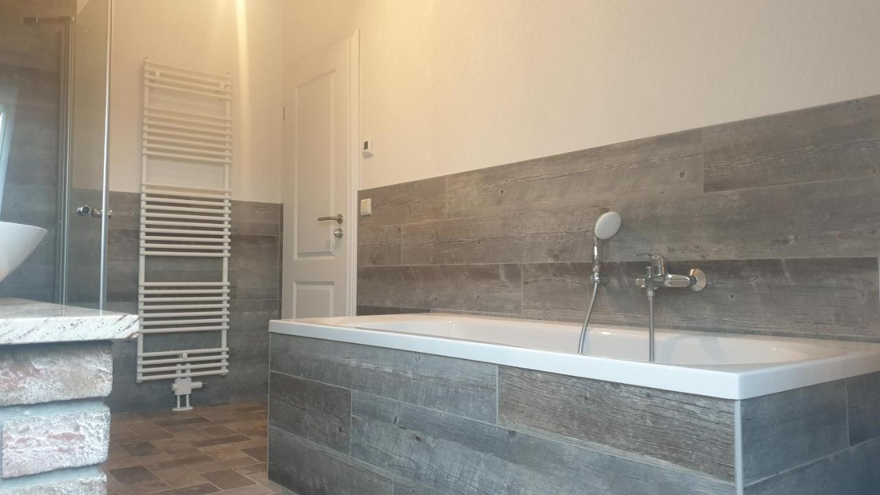 Seensucht & Urlaubstraeume, Ferienwohnung "Seeadler" Гросрешен Экстерьер фото